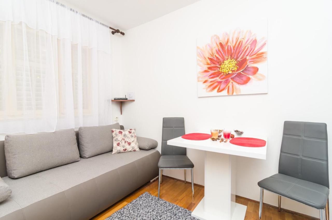 Adea Appartement *